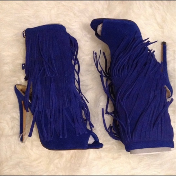 BNIB Blue Fringed Heels - Picture 3 of 4